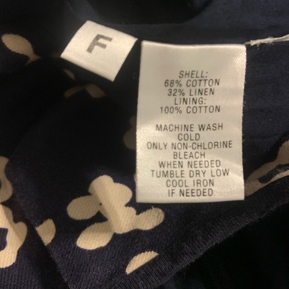 LOFT Neutral Daisies Cap Sleeve Pleated Scoop Neck Dress W/ Pockets size 10 - Picture 5 of 7